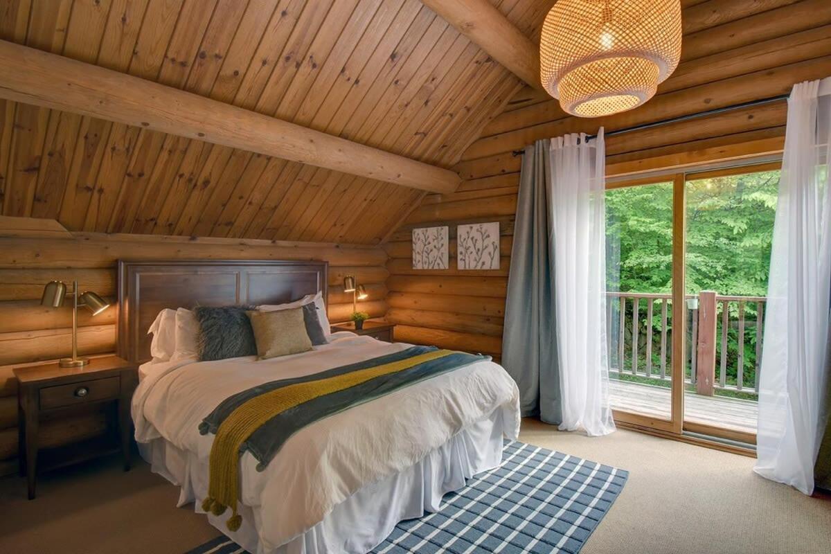 Chic Familiale, Relaxant Avec Spa En Montagnes Labelle Luaran gambar