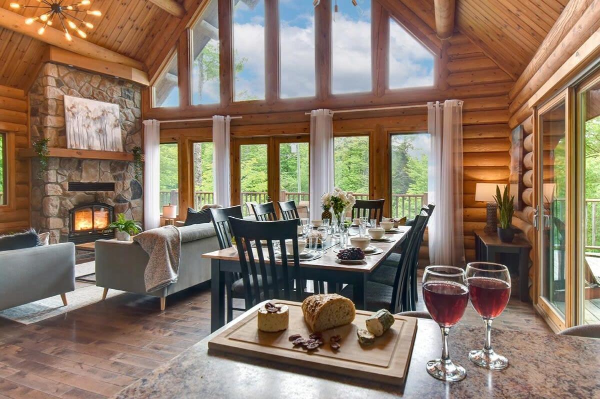 Chic Familiale, Relaxant Avec Spa En Montagnes Labelle Luaran gambar