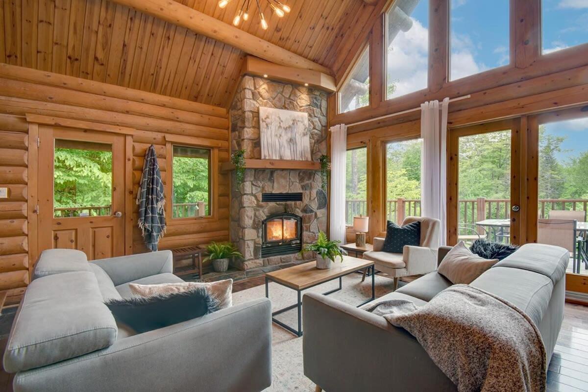 Chic Familiale, Relaxant Avec Spa En Montagnes Labelle Luaran gambar